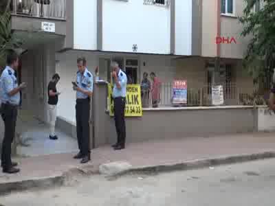 Koluna sakinleştirici enjekte edip intihar etti