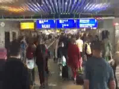 Frankfurt Havalimanı'nda terör paniği