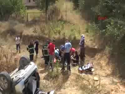 Tekirdağ'da otomobil şarampole yuvarlandı: 1 ölü, 3 yaralı