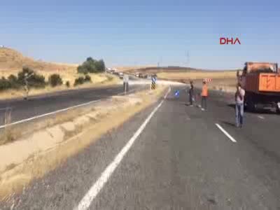 Silvan'da askeri aracın geçişi sırasında patlama