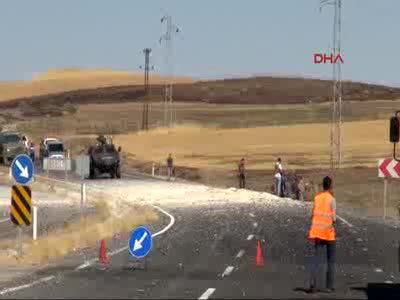 Silvan'da askeri aracın geçişi sırasında patlama