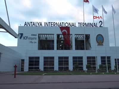Antalya Rusya'dan ilk charter uçak Antalya'da - 3