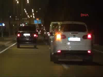 İzmir'de FETÖ operasyonu: 23 gözaltı