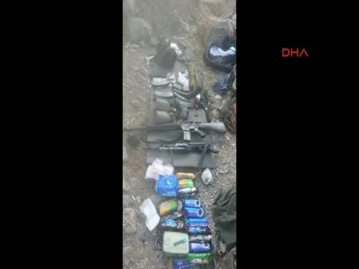 Çok sayıda mühimmat ele geçirildi: Terörist cesetleri bulundu