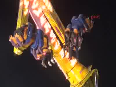 Konya'da lunaparkta k&acirc;bus
