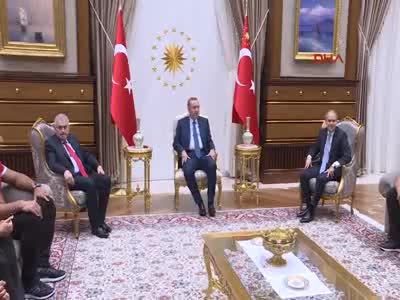 Cumhurbaşkanı Erdoğan, olimpiyat madalyalı sporcuları kabul etti