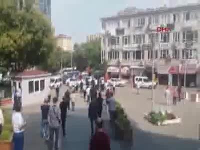 Bursa'da adliye önünde kavga!