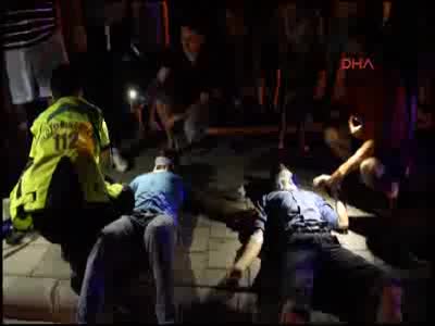 Muğla Fethiye'de kamyonetle otomobil çarpıştı: 6 yaralı