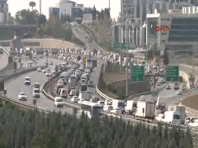 İstanbul'da trafik yoğunluğu - 1