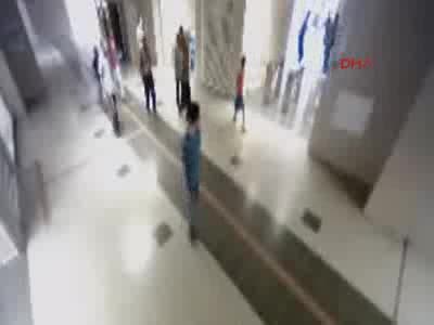 Bursa'da metroda yolcu dehşeti