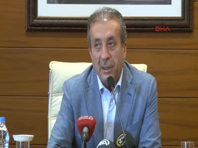 Mehdi Eker, Atatürk Havalimanı'nda açıklamalarda bulundu - 1