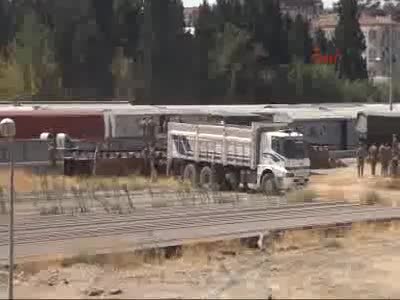 Gaziantep'e askeri araç ve personel sevkiyatı