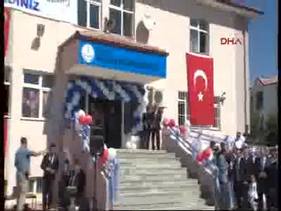 Başbakan Yıldırım 2016- 2017 eğitim öğretim yılının başlama töreninde konuştu - 1