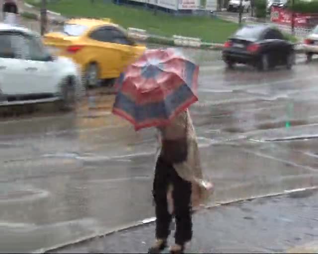 Bursa'da şiddetli fırtına ve yağmur vurdu!