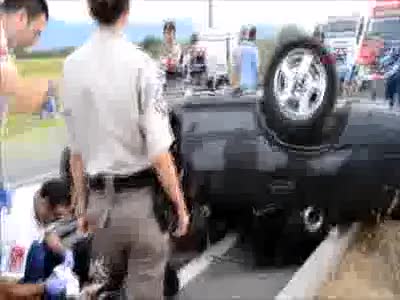 Otomobil traktör römorkuna çarptı: 1 ölü, 2 yaralı