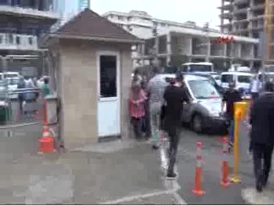 Öldürdükleri kızlarının kemiklerini yıllarca evlerinde saklamışlar