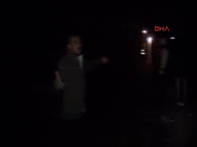 Refüje çarpan otobüsteki 44 yolcu kazayı yara almadan atlattı