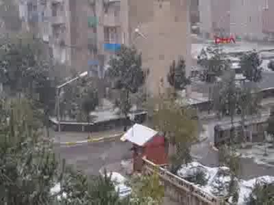 Erzurum kent merkezine kar yağdı - 3