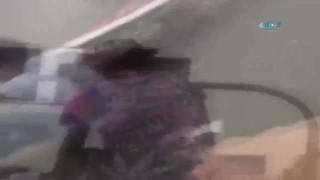 Tehlikeli gösteri kazayla bitti
