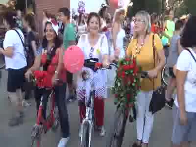 'Süslü kadınlar' pedal çevirdi - 2