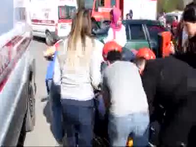 Otomobil ile kamyon kavşakta çarpıştı: 3 yaralı