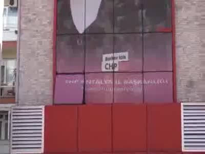 CHP Antalya İl Başkanı Esen istifa etti