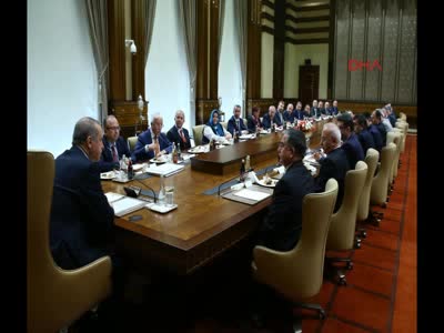 Cumhurbaşkanı Erdoğan, Maarif Vakfı heyetini kabul etti