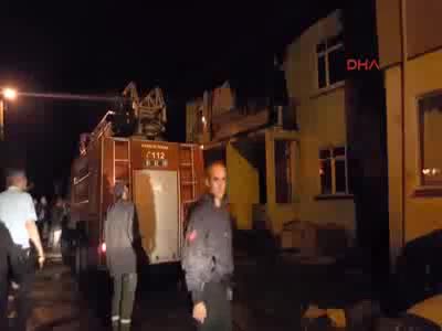 Düzce'de 2 katlı evde yangın: 2 yaralı