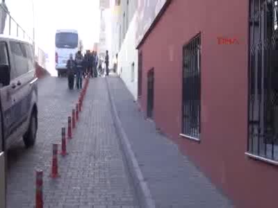 Gözaltına alınan 15 dernek üyesi adliyeye gönderildi