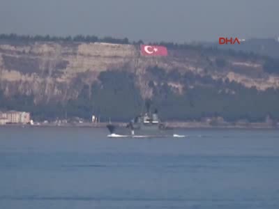 Rus savaş gemisi Ege'ye açıldı