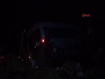 Yüksekova'da kaza: 4 ölü, 11 yaralı