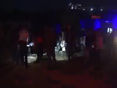 Roketin parçaları imha edilirken patladı