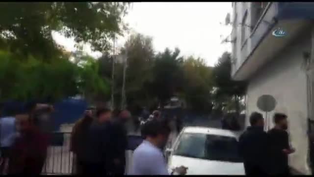 İstanbul'da karakola saldırı! - 1