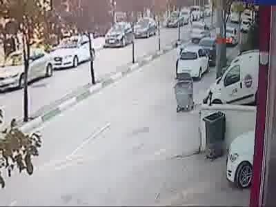 Bursa'da sokakta kıyafet değiştiren hırsız yakalandı