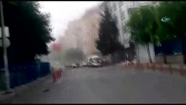 İstanbul'da karakol saldırısının hemen ardından yaşananlar kamerada