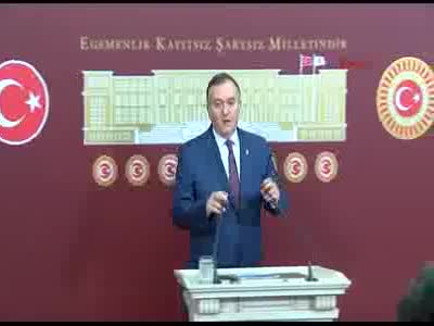 MHP'li Akçay, Meclis'te düzenlediği basın toplantısında konuştu - 1