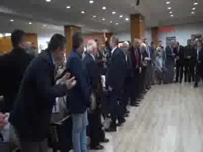 MHP'li Prof. Dr. Özdağ: Başkanlık sisteminde ısrar edilirse, Türk toplumu ikiye bölünecektir