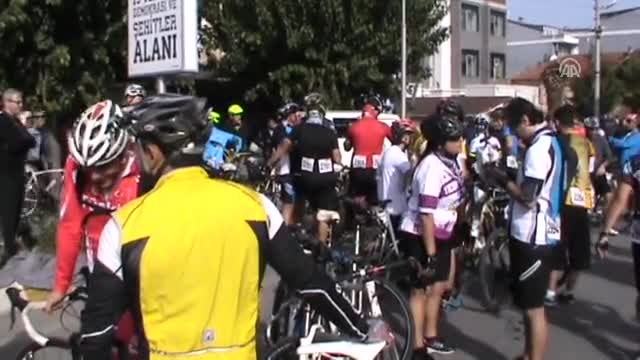 "Gran Fondo Marmara"nın startı&nbsp;Bursa&nbsp;ve Yalova'dan verildi