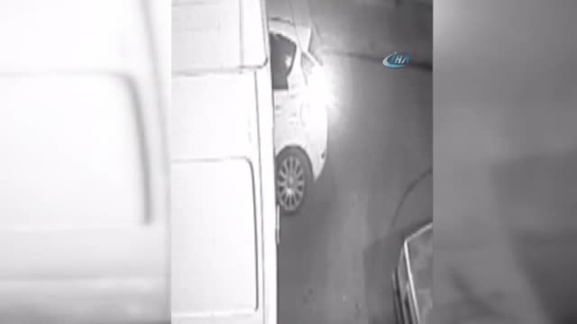Silahlı soygun sırasında çocuklarına böyle sarıldı