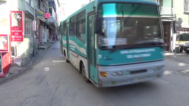 Bursa'da vatandaşlardan kendini otobüse kilitleyen şoför açıklaması