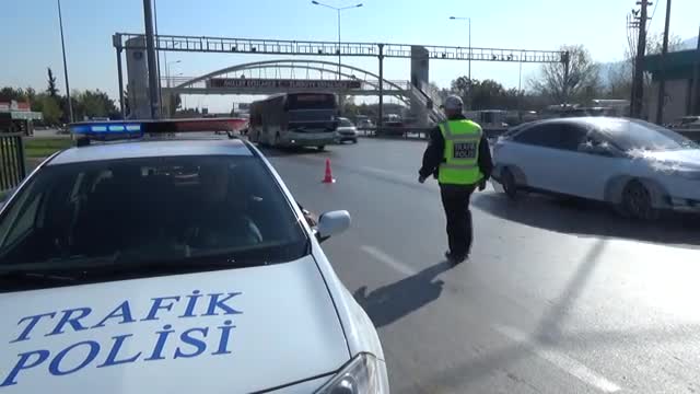 Bursa'da özel halk otobüslerine egzoz denetimi