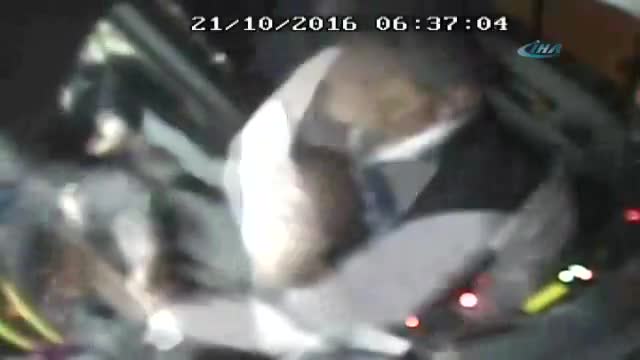 İstanbul'da bir İETT şoförüne saldırı daha!