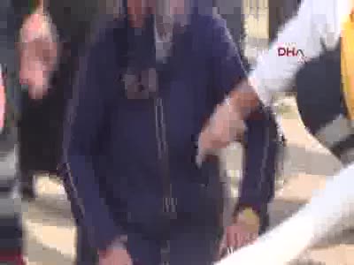 Bursa'da yaşlı adam otobüsün altında can verdi, kızı şoka girdi