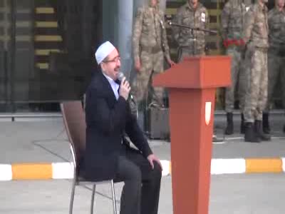 Şehit uğurlamaya yaralı silah arkadaşı da katıldı