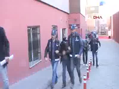 Yaşlı adamı FETÖ bahanesiyle dolandıran iki kişi yakalandı