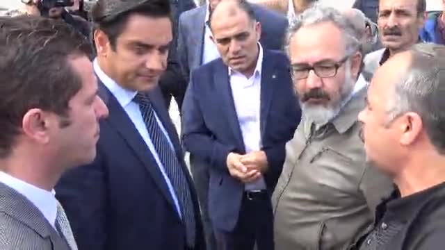 Bursa'da oturma eylemi yapan HDP'lilere polis müdahale etti