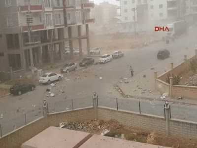 Mardin'de toz fırtınası hayatı olumsuz etkiliyor