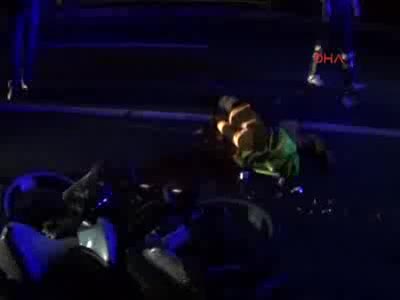Motosikletiyle TIR'a çarpan 16 yaşındaki genç öldü