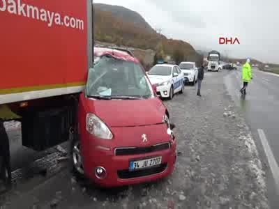 Bolu TEM Otoyolunda zincirleme kaza: 10 yaralı