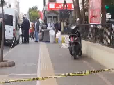 Bomba sanılan kadın çantasından gazete çıktı